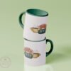 Taza con logo de Central Perk de Friends, con asa e interior en verde esmeralda, diseño minimalista ideal para fans de la serie.